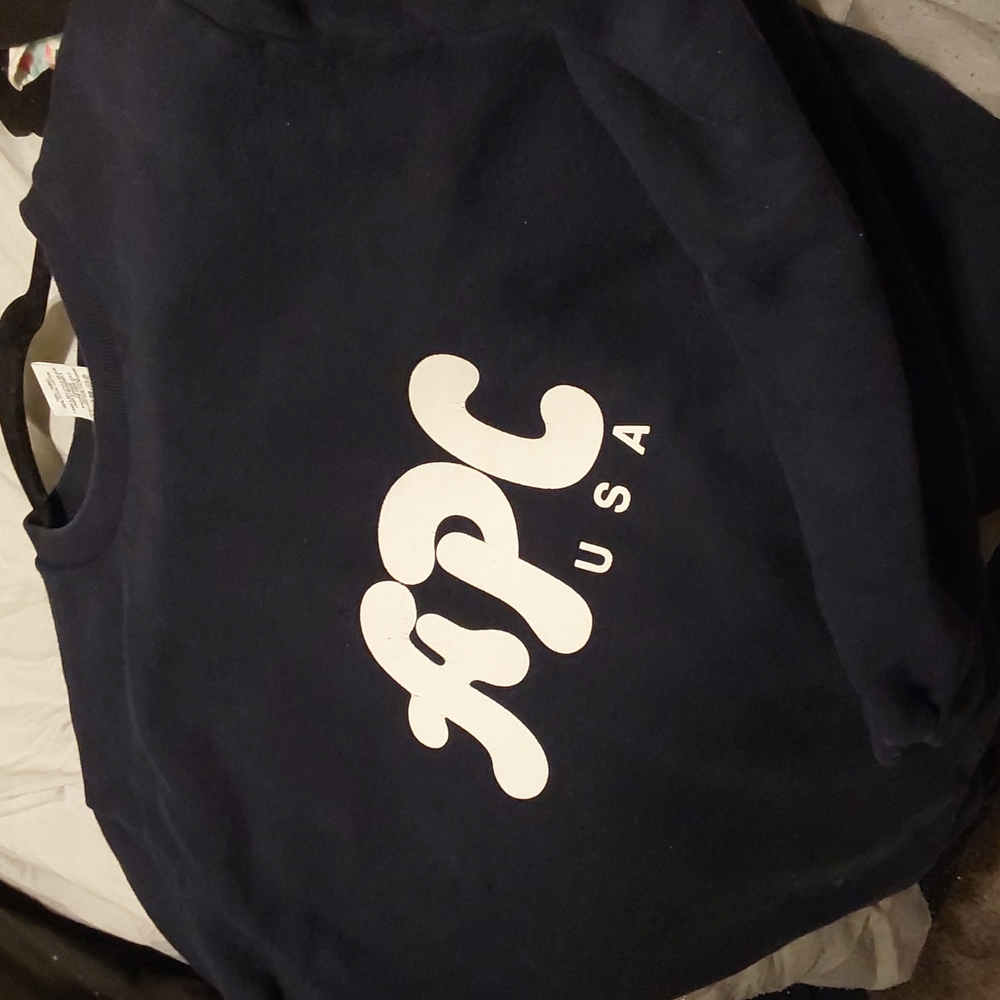 UP FOR SALE USED(M/M NAVY CREWNECK SWEATER BY: A.P.C GABE USA EDITION